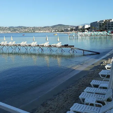 Apartment Duplex Close To Town Centre And Beaches